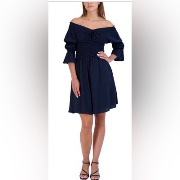 BCBGeneration Navy Smocked Off-the-Shoulder Bubble-Sleeve Dress size small new - Picture 2 of 7